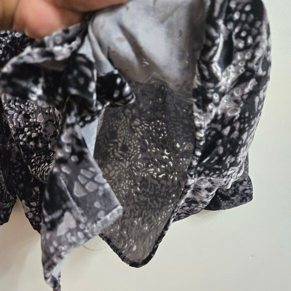 J Jill Womens Whimsigoth Silk Blend Velvet Oversized Semi-sheer Button Up Top L - Picture 4 of 12